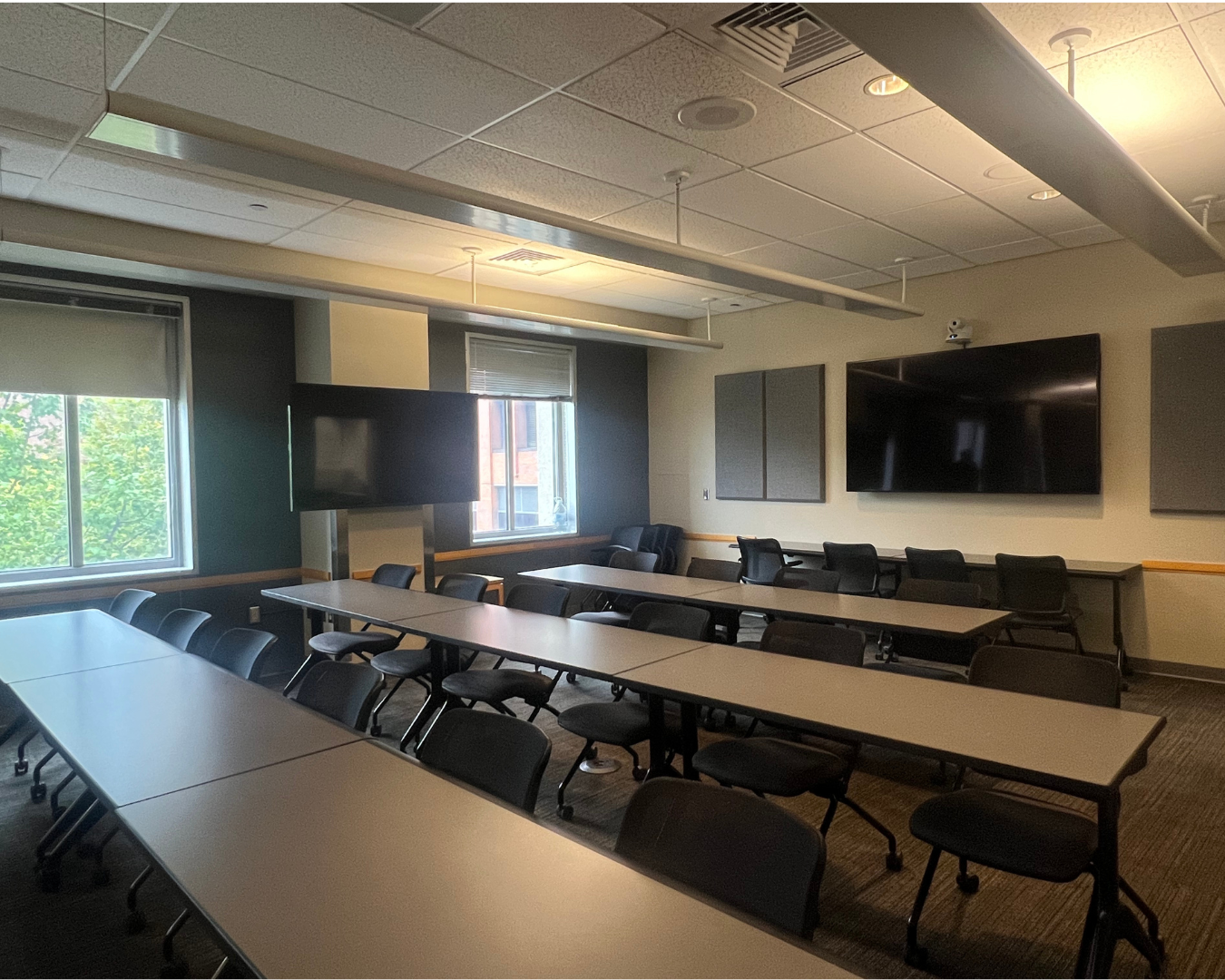 View of Tech-Enhanced Classroom (Room 400) from the front.